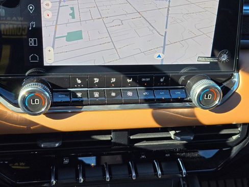 New 2025 GMC Canyon AT4 w/ Nightfall Edition image 22