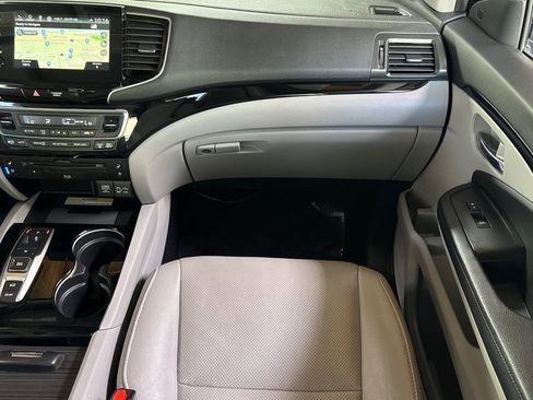 Used 2019 Honda Pilot Elite image 30