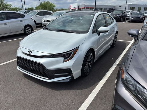 Used 2022 Toyota Corolla XSE w/ Carpet Mat Package (TMS) image 2