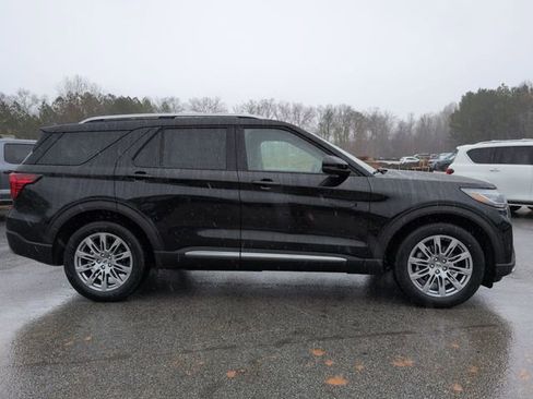 New 2026 Ford Explorer Platinum RWD image 3