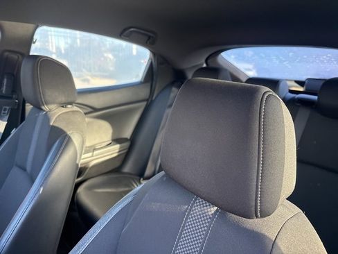 Used 2020 Honda Civic Sport image 9