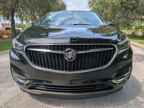 Used 2021 Buick Enclave Preferred FWD image 2