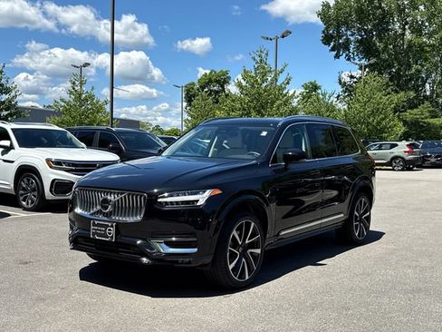Certified 2024 Volvo XC90 B5 Plus AWD/4WD image 1