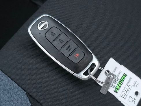 New 2025 Nissan Versa SV w/ Trunk Package image 28