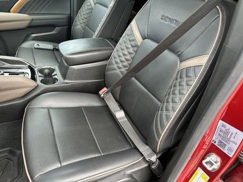 Used 2023 GMC Canyon Denali AWD/4WD image 15