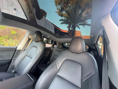 Used 2023 Tesla Model Y Long Range image 11