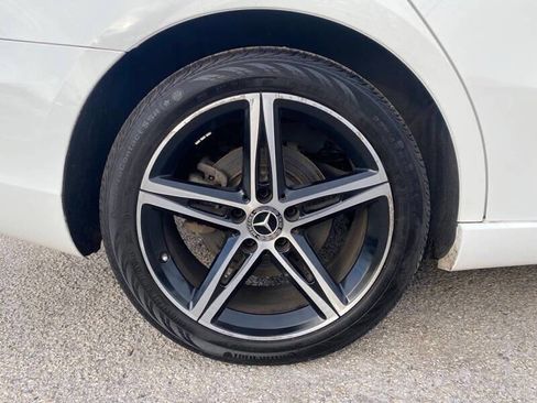 Used 2019 Mercedes-Benz A 220 4MATIC image 9