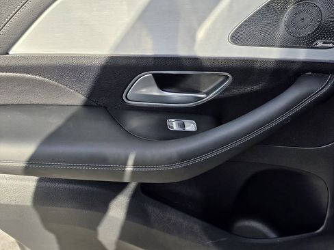 Used 2025 Mercedes-Benz GLE 53 AMG 4MATIC image 10