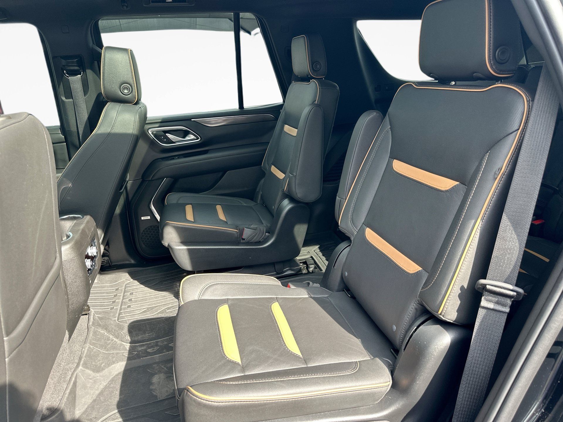 Certified 2023 GMC Yukon AT4 AWD/4WD image 17