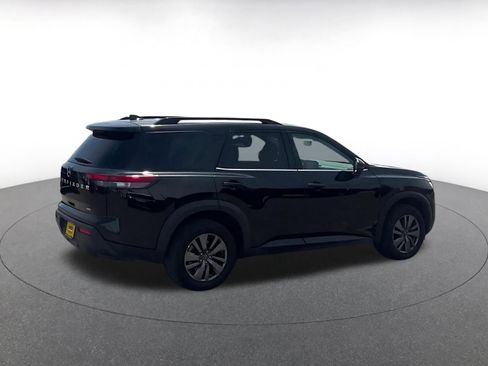 Used 2025 Nissan Pathfinder SV AWD/4WD image 15