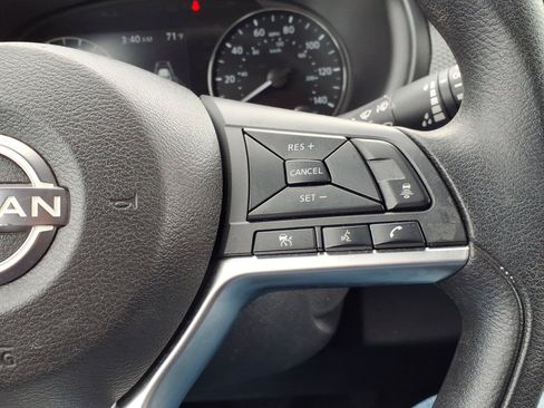 Used 2022 Nissan Kicks SV FWD image 20