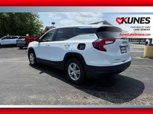 Used 2024 GMC Terrain SLE FWD image 5