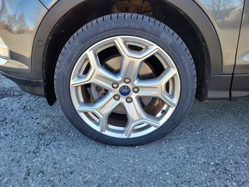 Used 2019 Ford Escape Titanium AWD/4WD image 12