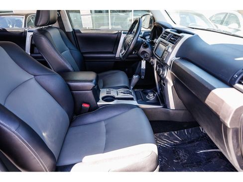 Used 2018 Toyota 4Runner SR5 Premium AWD/4WD image 18