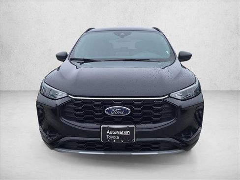 Used 2023 Ford Escape ST-Line image 2