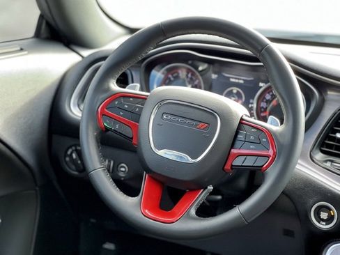 Used 2018 Dodge Challenger SXT image 24