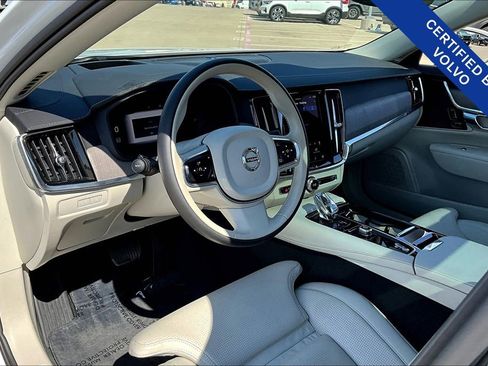 Certified 2024 Volvo S90 T8 Ultimate w/ Lounge Package image 17