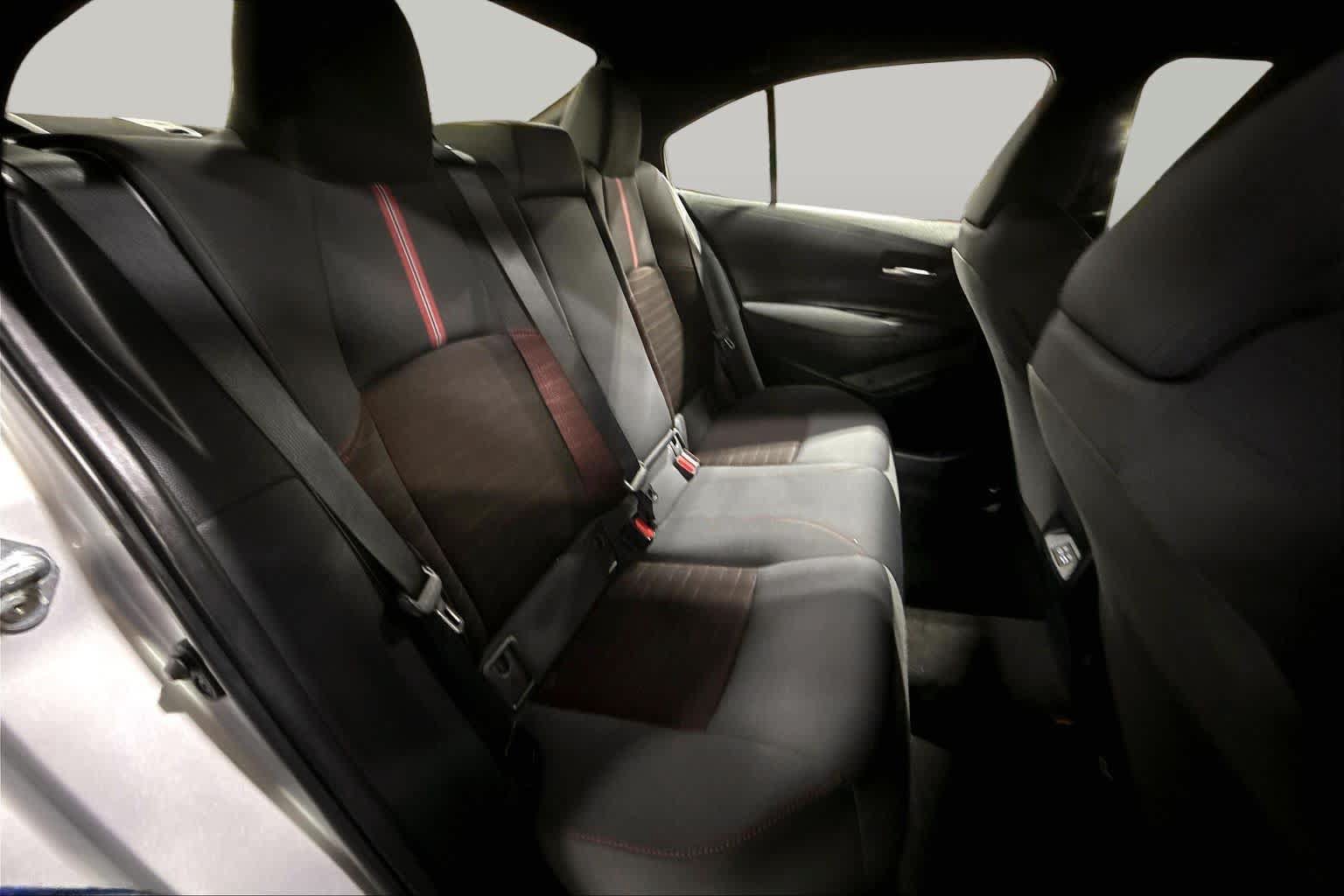 Used 2026 Toyota Corolla SE w/ SE Package FWD image 19