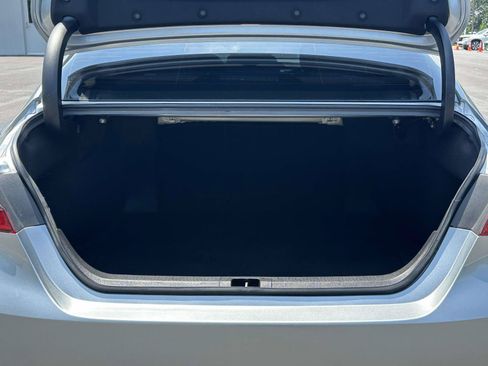 Used 2023 Toyota Camry SE FWD image 8