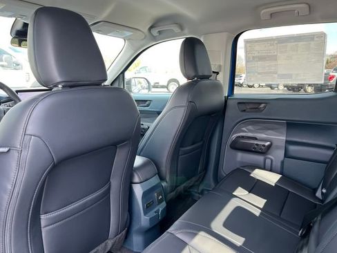 New 2026 Ford Maverick Lariat w/ Black Appearance Package image 34