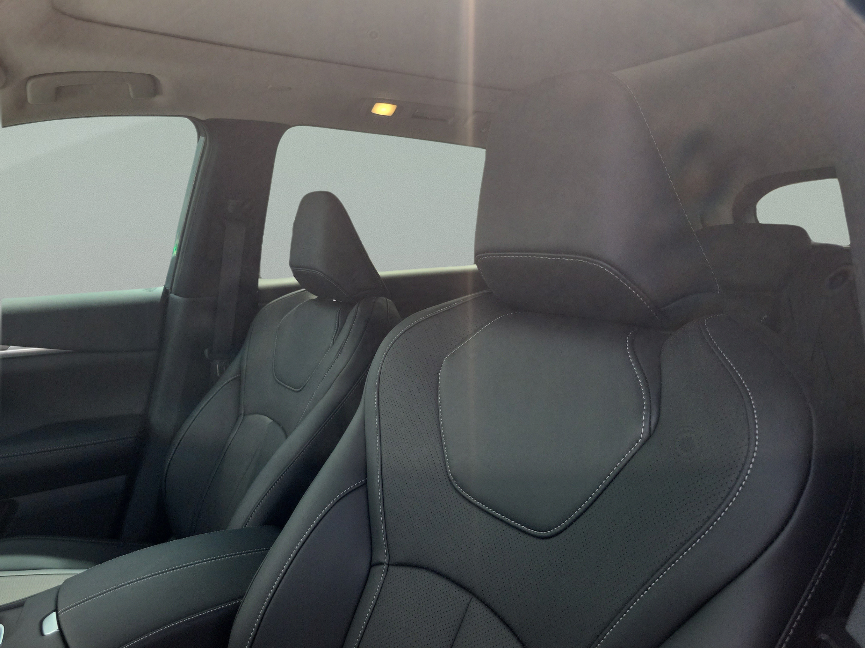 New 2027 INFINITI QX60 Luxe w/ Cargo Package FWD image 29