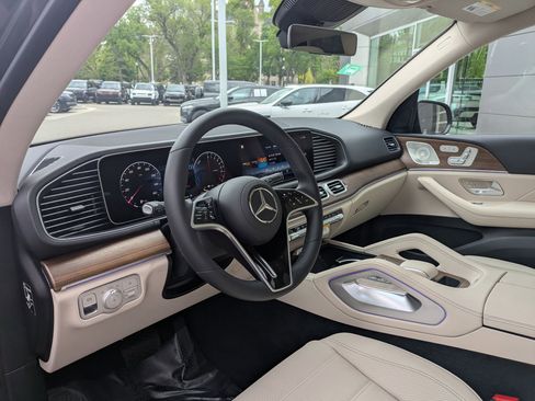 New 2026 Mercedes-Benz GLE 450e 4MATIC image 10