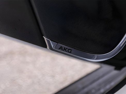 Certified 2025 Cadillac Escalade V w/ LPO, Floor Liner Package image 22