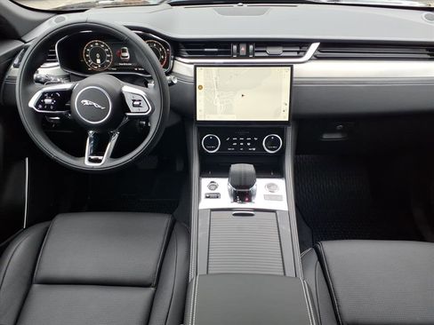 New 2026 Jaguar F-PACE R-Dynamic S image 4