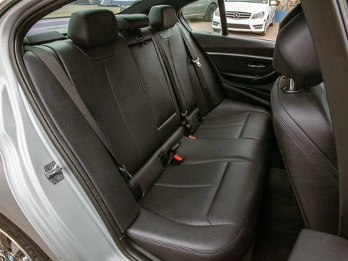 Used 2018 BMW 330e RWD image 12