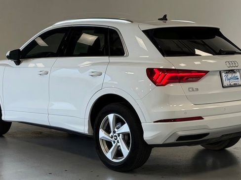Used 2022 Audi Q3 2.0T Premium w/ Convenience Package AWD/4WD image 4