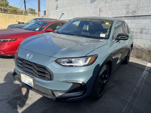 Used 2024 Honda HR-V Sport image 2