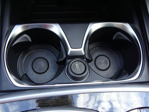 Used 2017 BMW 750i xDrive image 28