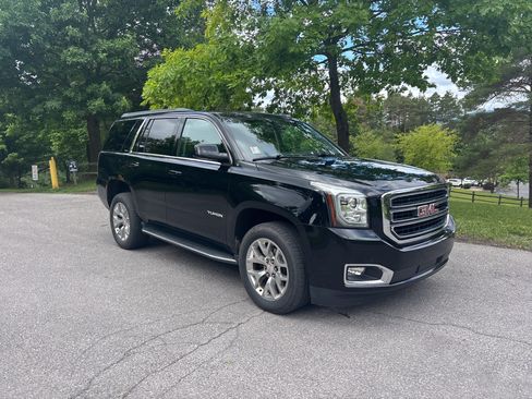 Used 2018 GMC Yukon SLE w/ SLE Value Package AWD/4WD image 1