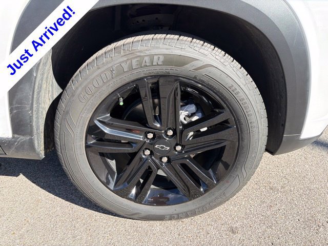 Used 2025 Chevrolet Trax ACTIV w/ Driver Confidence Package FWD image 19