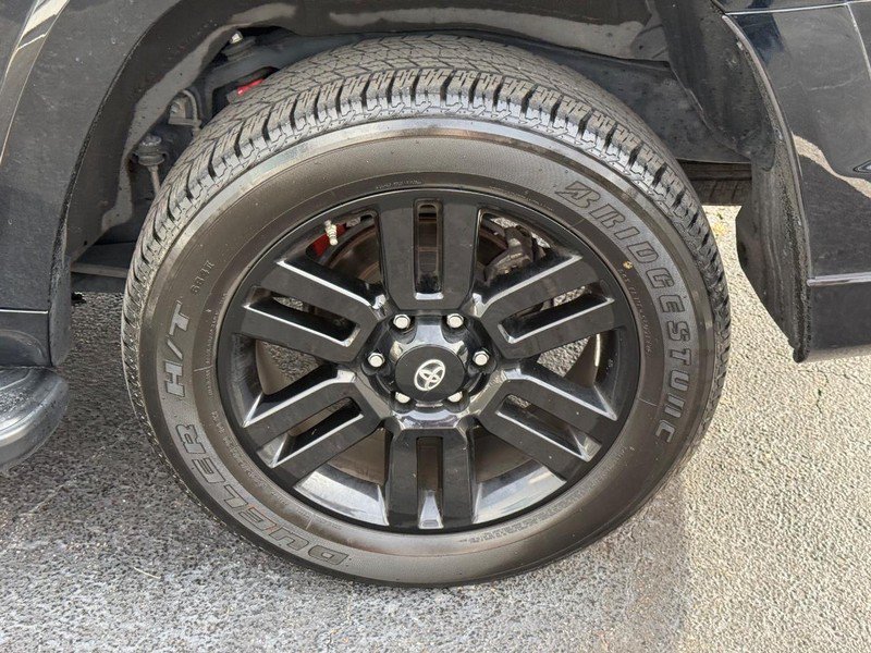 Used 2019 Toyota 4Runner Limited AWD/4WD image 8