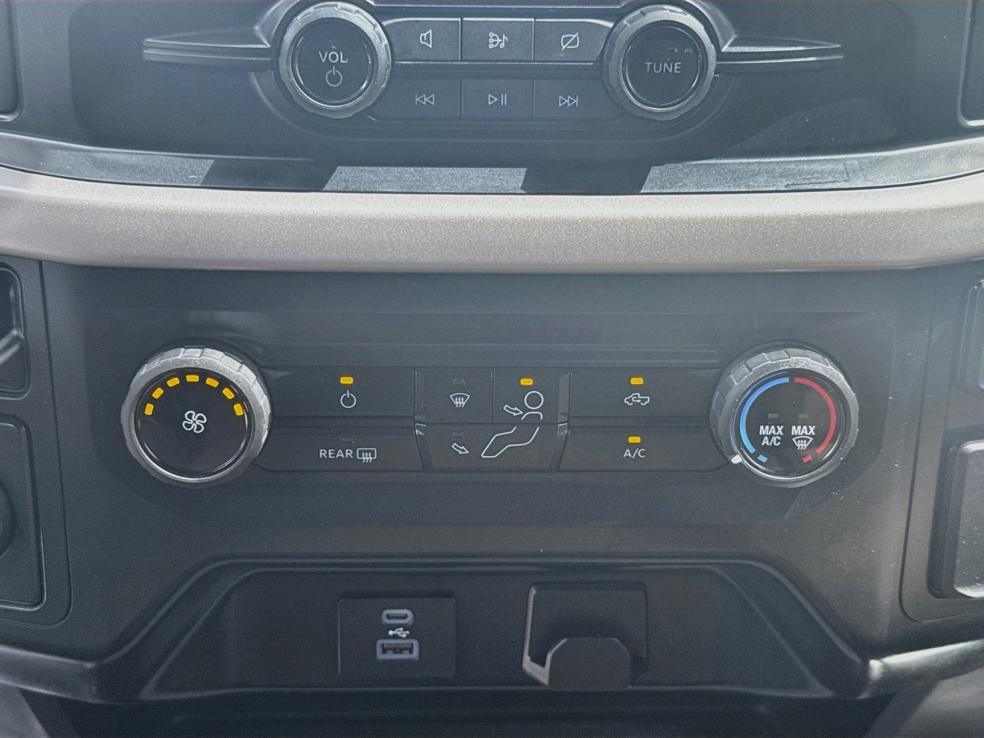 Used 2023 Ford F150 XLT RWD image 14