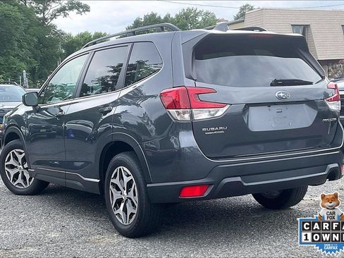Certified 2023 Subaru Forester Premium AWD/4WD image 13