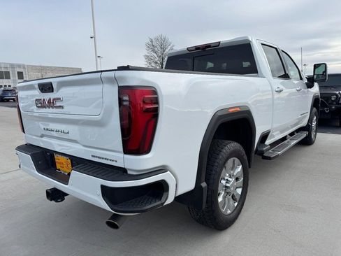 Used 2024 GMC Sierra 2500 Denali w/ Technology Package image 3