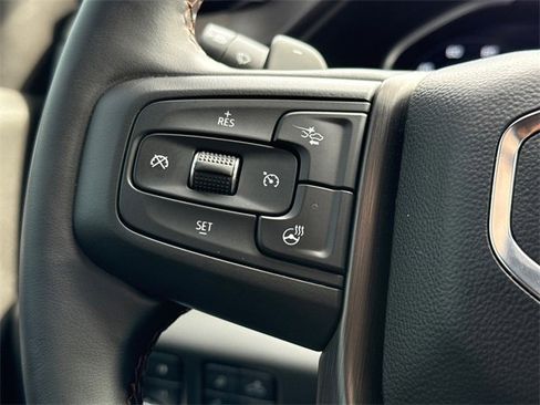 Used 2023 GMC Sierra 1500 AT4 w/ Technology Package image 28