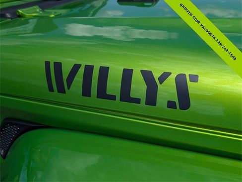 New 2025 Jeep Gladiator Willys image 12