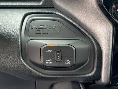 New 2026 RAM 3500 Big Horn AWD/4WD image 30