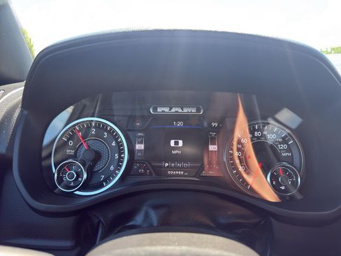 Used 2023 RAM 1500 Big Horn AWD/4WD image 18