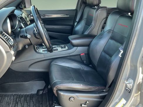 Used 2021 Jeep Grand Cherokee Trailhawk w/ Trailhawk Luxury Group AWD/4WD image 15
