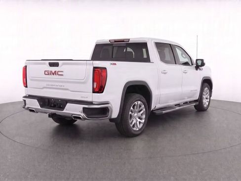 Used 2019 GMC Sierra 1500 SLT AWD/4WD image 3
