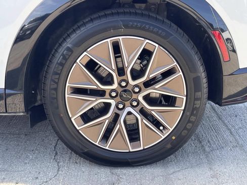Used 2024 Ford Mustang Mach-E Premium RWD image 25