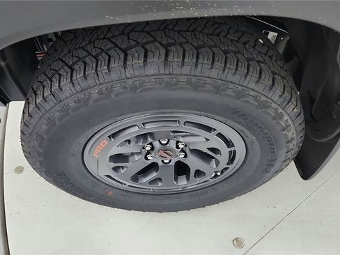 Certified 2026 Nissan Frontier PRO-4X w/ Tow Package AWD/4WD image 35