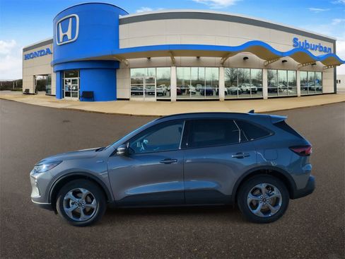 Used 2025 Ford Escape ST-Line image 5