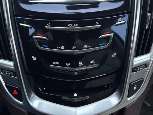 Used 2014 Cadillac SRX Luxury w/ Driver Awareness Package image 32