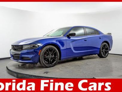 Used 2018 Dodge Charger SXT w/ Blacktop Package