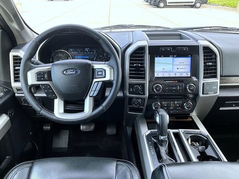 Used 2017 Ford F150 Lariat AWD/4WD image 12